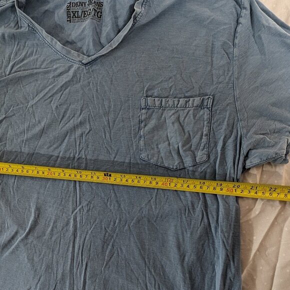 DKNY JEANS BLUE T-SHIRT SIZE XL FRONT POCKET MEN'S UNISEX SHIRT FASHION STYLE - Picture 9 of 16